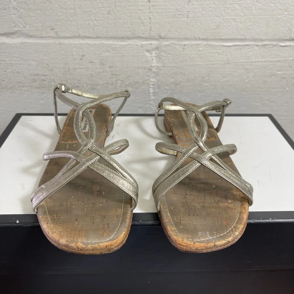 Manolo Blahnik Metallic Strappy Flat Sandals Ankle Strap Women's 38.5 EU/7.5 US‎